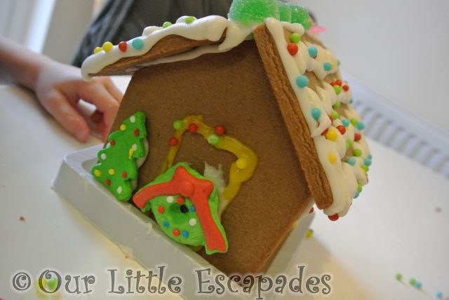 Gingerbread_House_21