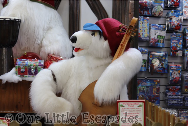 st johns clacton musical polar bears christmas wonderland