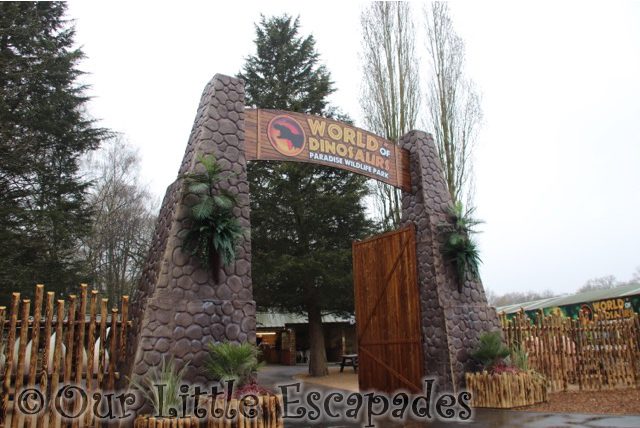 paradise wildlife park world of dinosaurs entrance