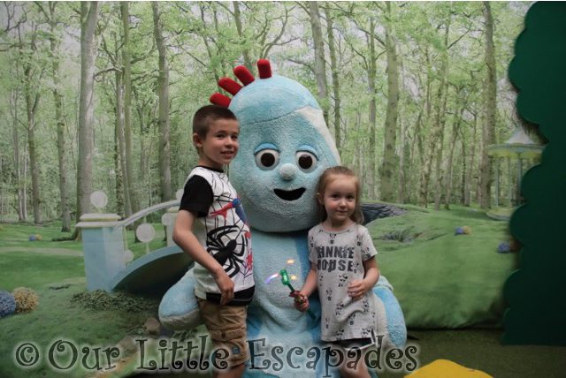 meeting iggle piggle in the night garden live