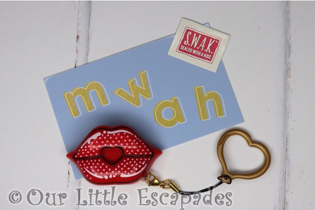 swak sealed with a kiss kissable keychains retro kiss box contents