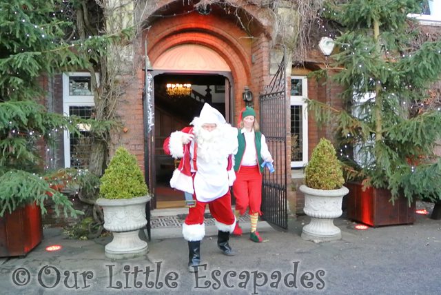 get dressed santa breakfast with santa colchester zoo
