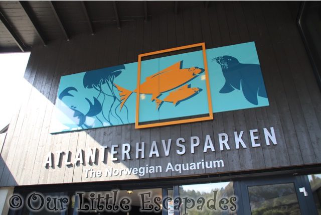 atlanterhavsparken alesund norwegian aquarium sign