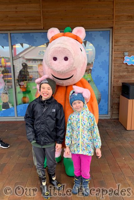 ethan little e meeting george peppa pig world paultons park October 2019