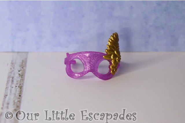 pink gold feather masquerade glasses royal accessories hatchimals colleggtibles mega secret surprise crown jewels collection
