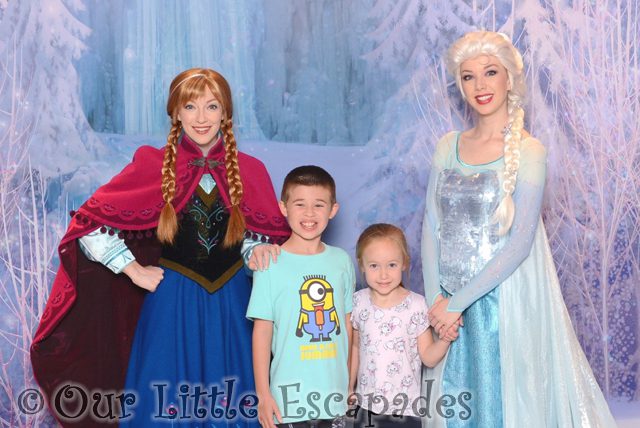 Meeting Anna and Elsa on the Disney Magic