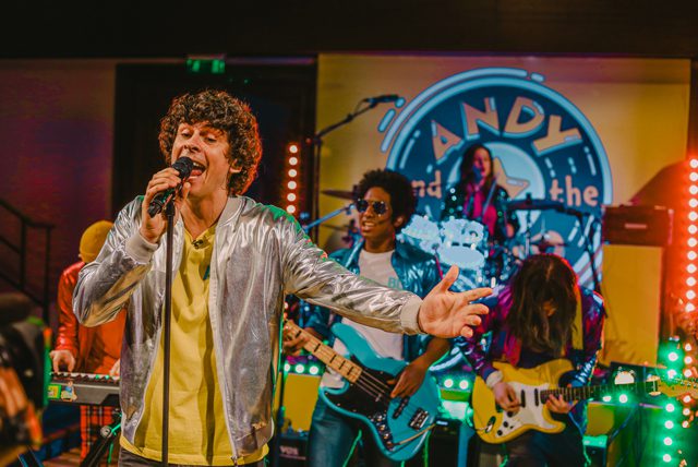 andy day singing andy and the band royal institution