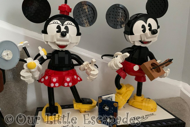 close up lego disney mickey mouse minnie mouse set