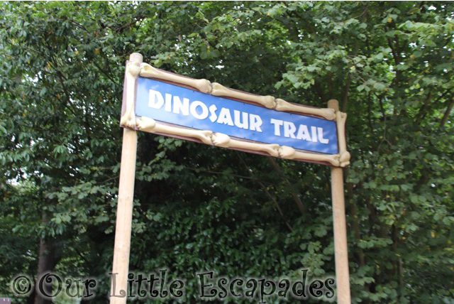 dinosaur trail sign roarr dinosaur adventure