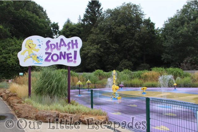 dippys splash zone sign roarr dinosaur adventure