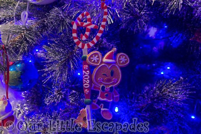 gingerbread mickey mouse 2020 disney key christmas ornament 2020 Christmas Tree