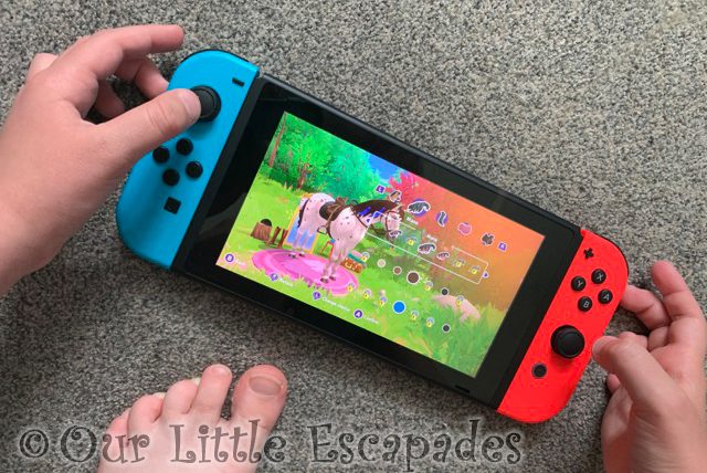 little es hands playing horse club adventures nintendo switch