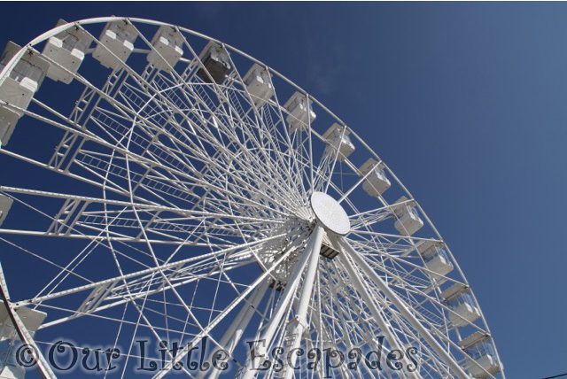 clactons 150th anniversary wheel blue sky clacton pavilion wheel