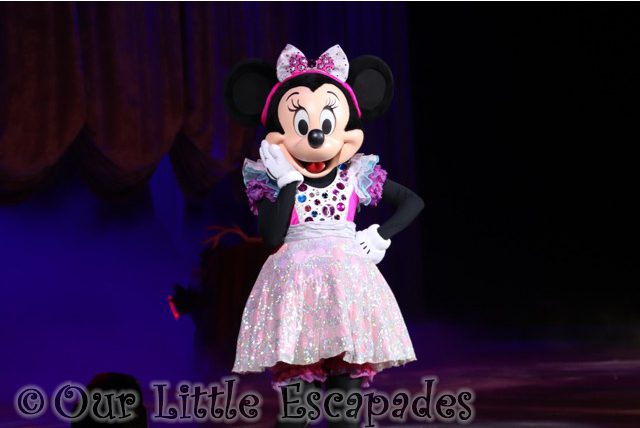 minnie mouse disney on ice find your hero