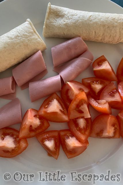 wraps ham tomatoes
