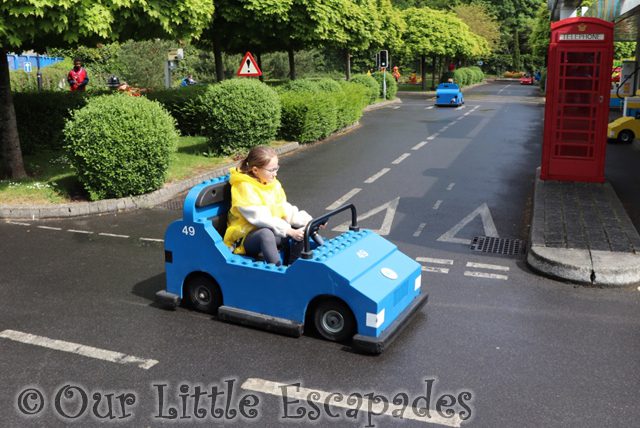 little e driving blue car lego city driving school legoland windsor Access Pass