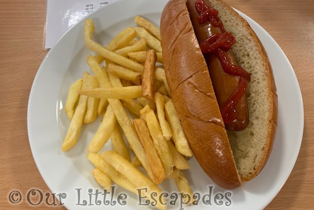 hot dog chips pgl lunch