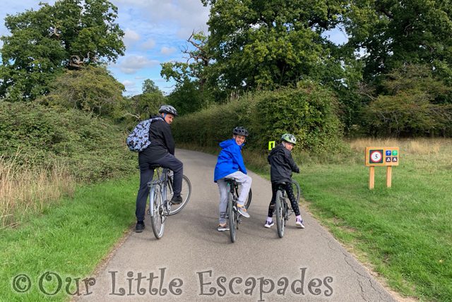 darren ethan little e riding bikes at ickworth estate