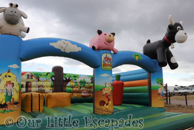 bouncy castle hirstys family fun park